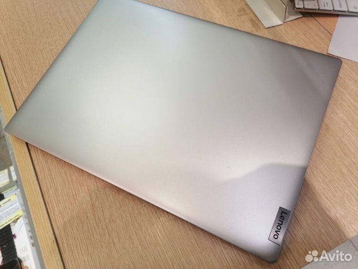 Ноутбук Lenovo idea pad 1 14gl05