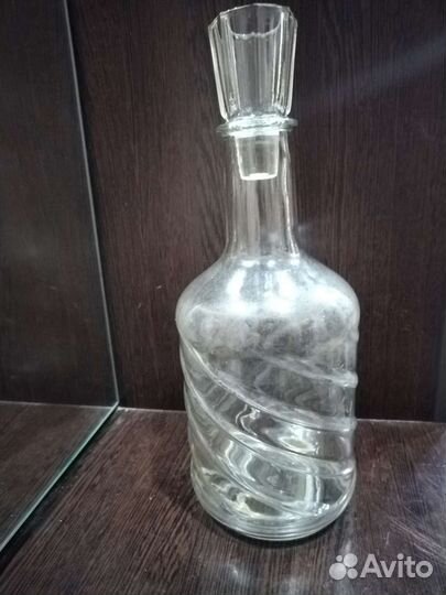 Графины и рюмки