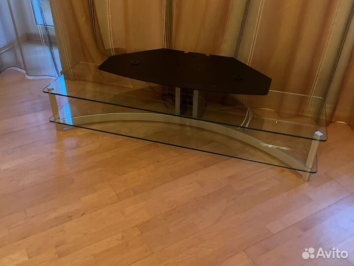 Стеклянная тумба под тв