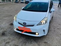 Toyota Prius Alpha 1.8 CVT, 2012, 83 000 км, с пробегом, цена 1 620 000 руб.