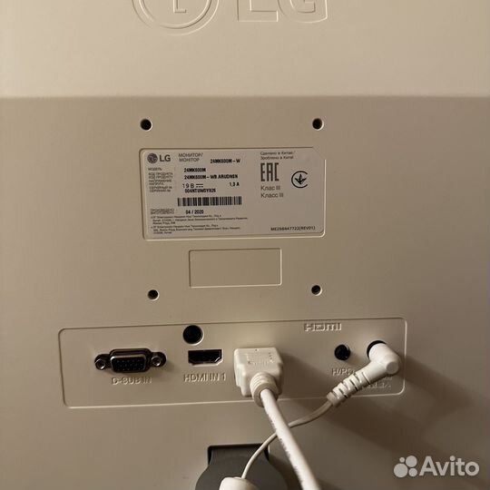 Монитор LG 24