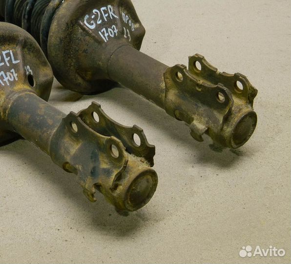 Стойка передняя VW Golf 2