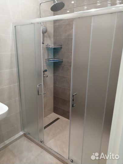 Установка душевых ограждений, душевых кабин