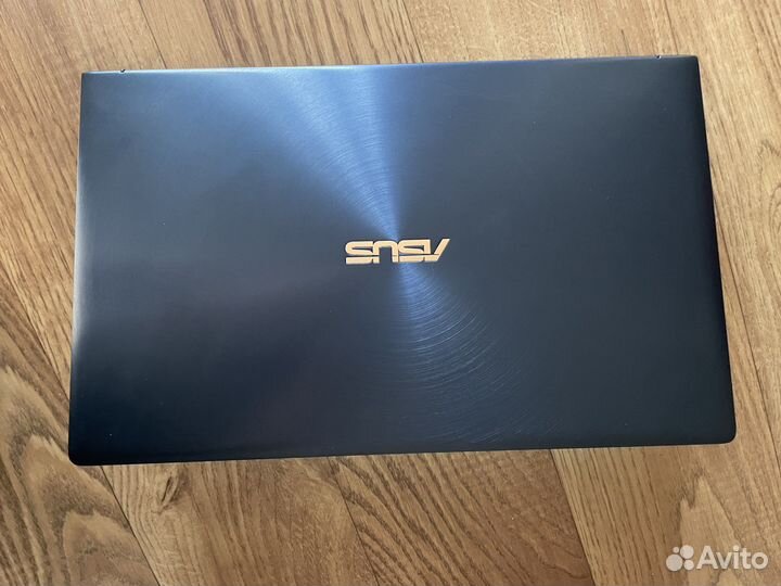 Asus Zenbook 14 с Windows 11 (512Gb/8Gb/2Gb/3.1Гц)