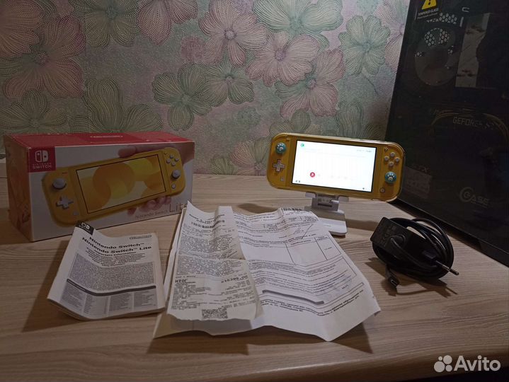 Nintendo switch lite + 128gb