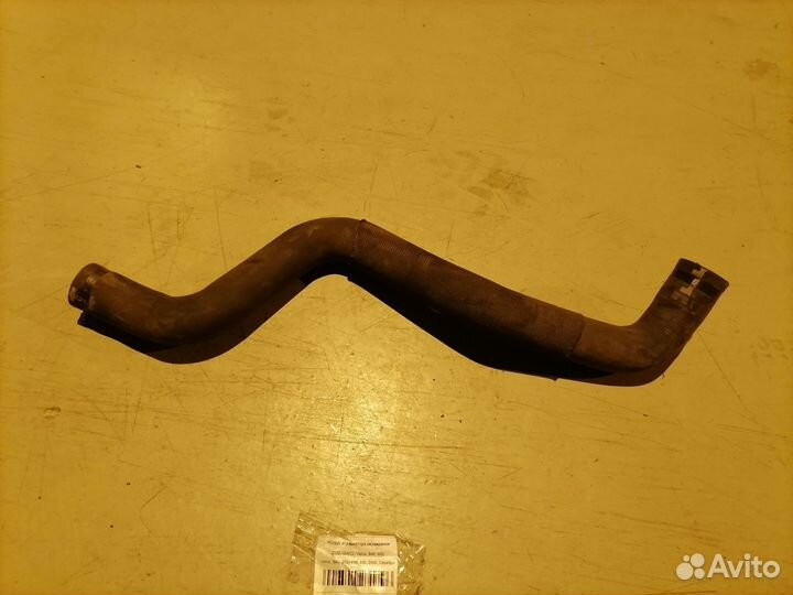 Патрубок охлаждения (радиатора) 3M5H-8286FF Volvo