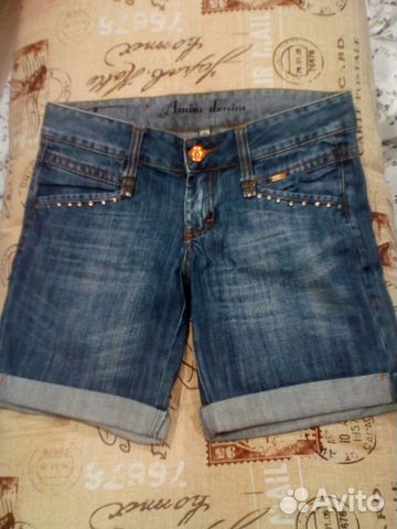 Шорты фирменные