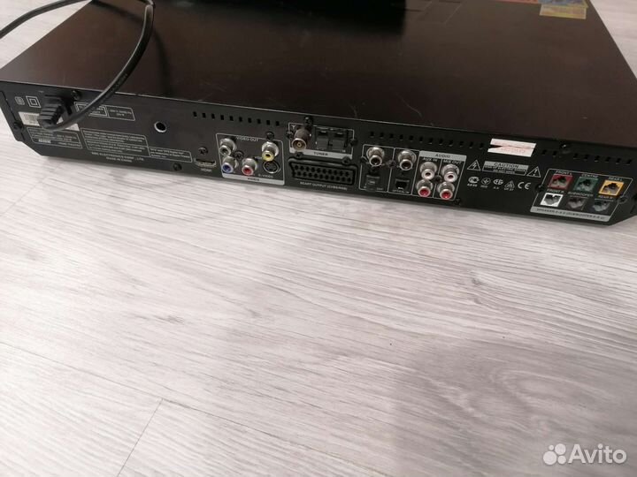 BBK DK2810HD Нерабочий+пульт BBK RC073-01R Рабочий