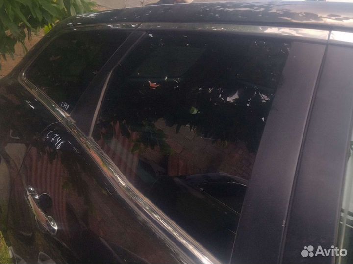 Mazda CX 7 задняя правая стекло