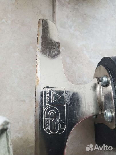 Коньки ледовые