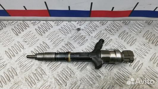 Форсунка дизельная toyota RAV 4 ZCA2 (4BR07AL04)