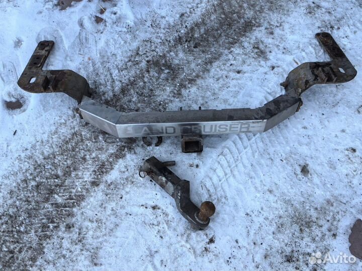 Фаркоп на toyota Land cruiser 200