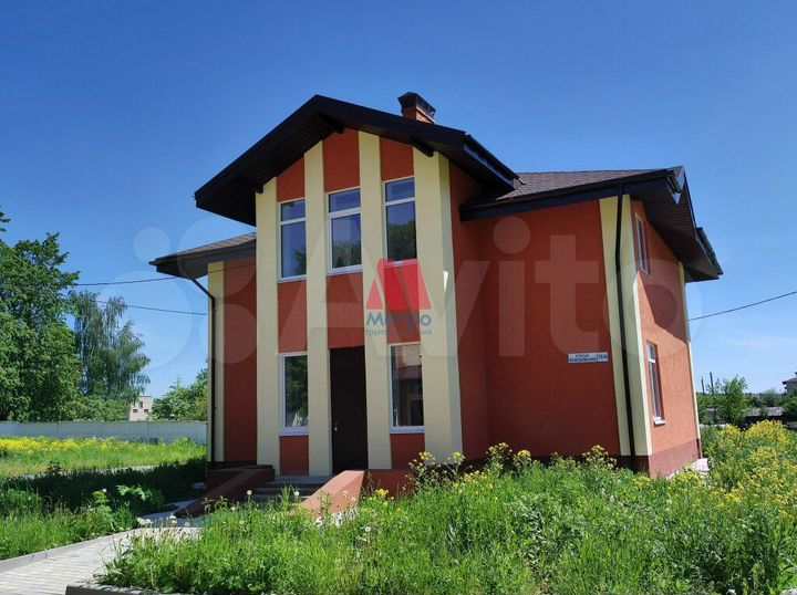 Коттедж 153,4 м² на участке 7,5 сот.