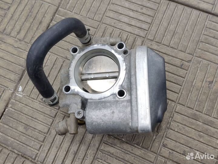 Дроссельная заслонка Opel Astra H Z16XER