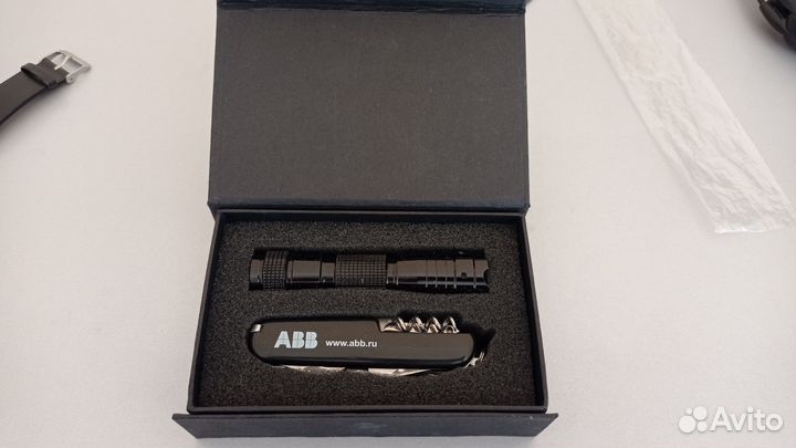 Подарочный набор нож и фонарь