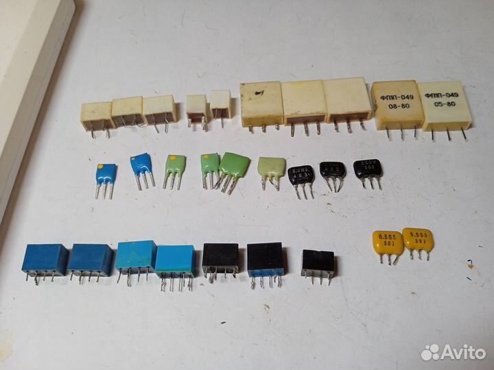 Кварцевые резонаторы и пьезо и кварцевые фильтры