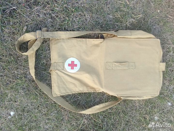 Медицинская, сумка СССР военная