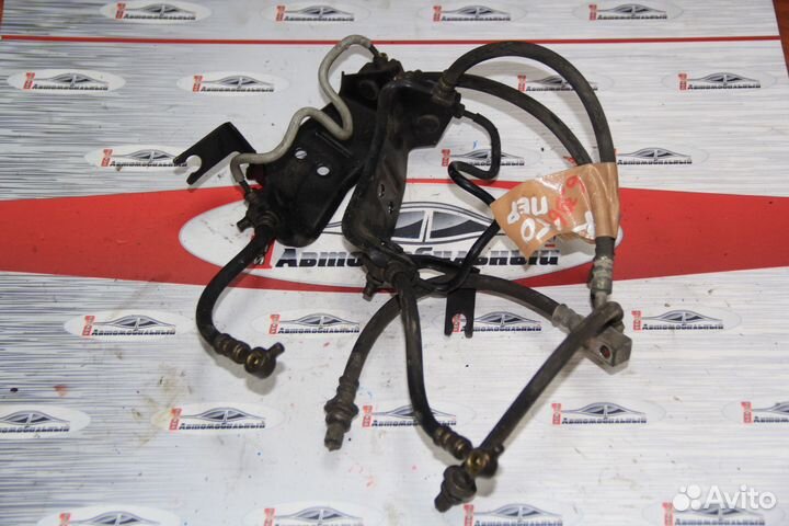 Тормозной шланг перед c Nissan Fuga Y50 VQ25DE