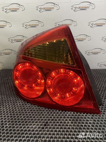 Левый фонарь Nissan Skyline V35