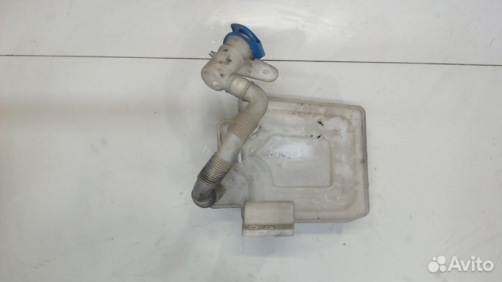 Бачок омывателя Volkswagen Caddy, 2010