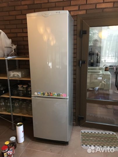 Холодильник whirlpool