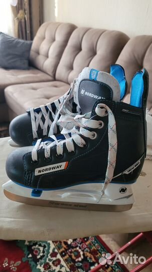 Коньки хоккейные детские