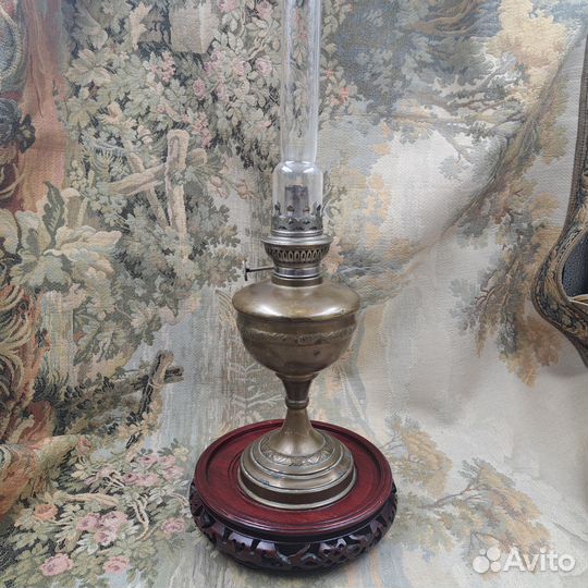 Лампа керосиновая не высокая, латунь Франция