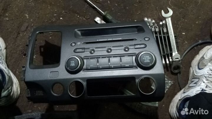 Штатная магнитола honda civic 4D