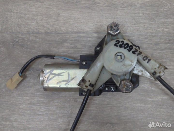 Стеклоподъемник электрический задний правый 2110