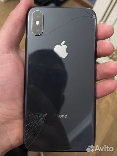 iPhone Xs, 64 ГБ