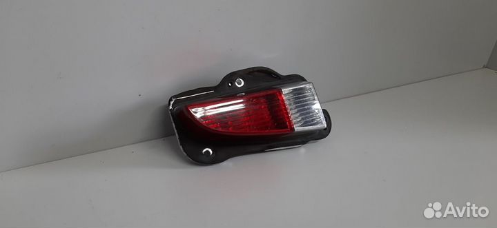 Фонарь задний в бампер правый Hyundai Elantra XD 2