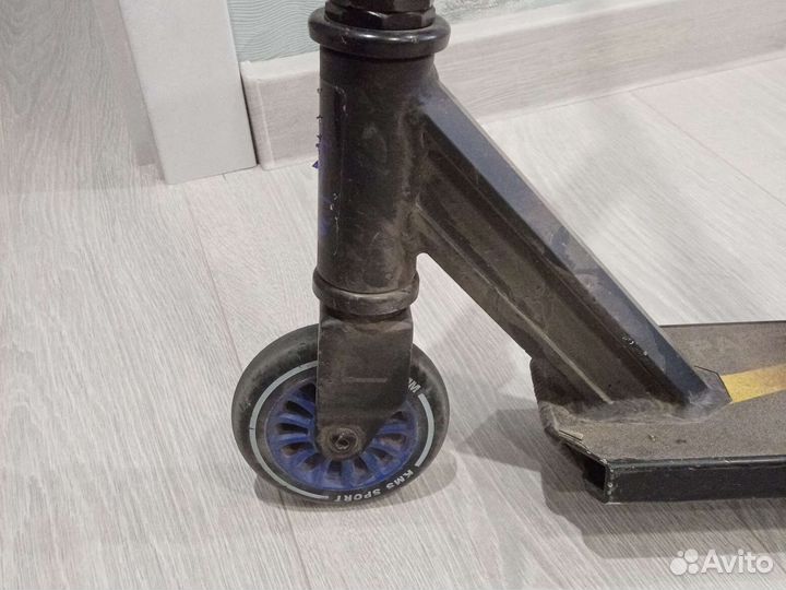 Трюковой самокат