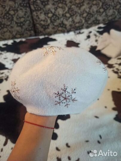 Берет с шарфом