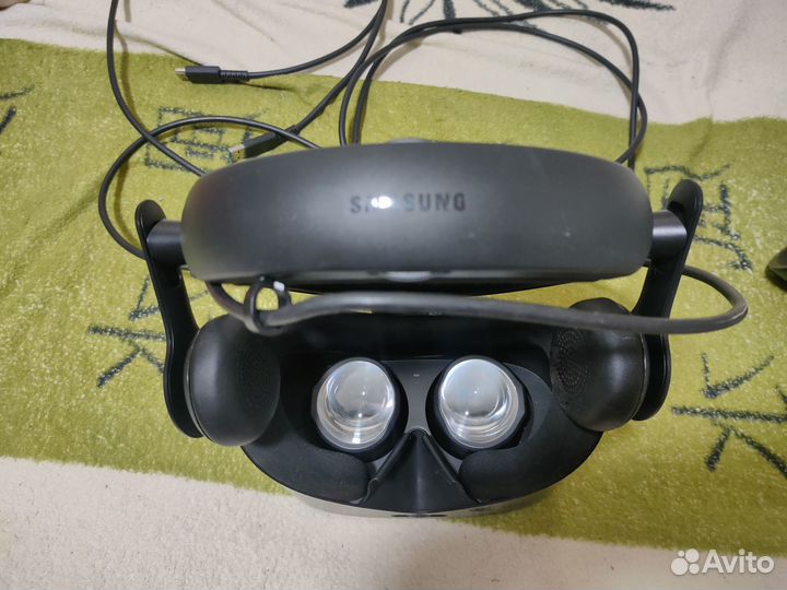Шлем виртуальной реальности Samsung HMD Odyssey+