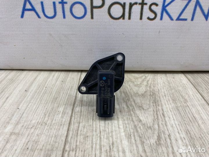 Датчик массового расхода воздуха Mazda Cx-30