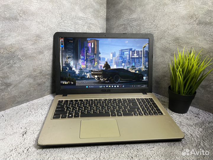 Игровой ноутбук asus 2 видеокарты/4 ядра/SSD