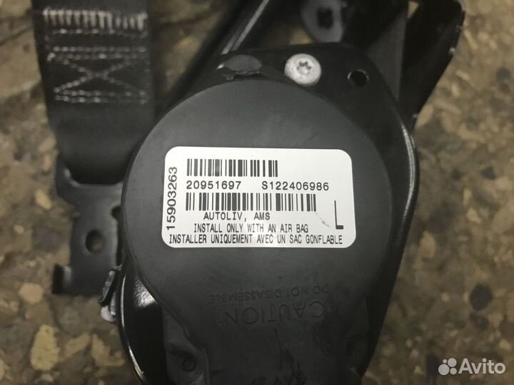 Ремень безопасности левый передний Cadillac SRX 2