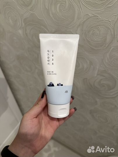 Пенка для умывания Round Lab