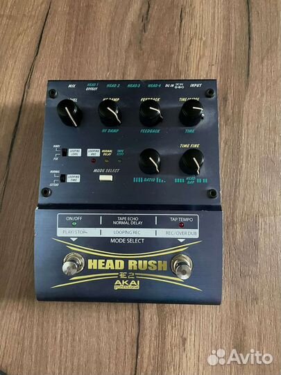 Akai Head Rush E2