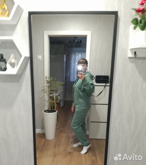 Спортивный костюм женский