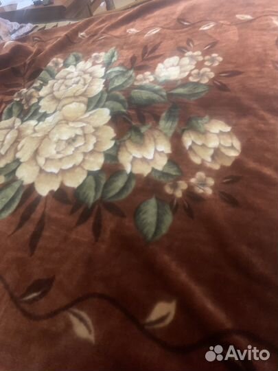 Одеяло и пледы бу