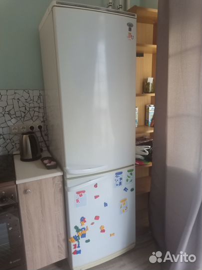 Бронь наталия Холодильник Атлант бу двухкамерный