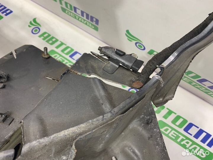 Телевизор панель радиаторов передний Opel Zafira B