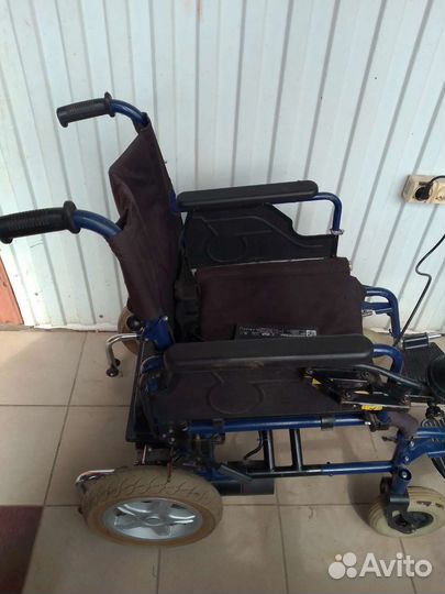 Инвалидная коляска с электроприводом б/у