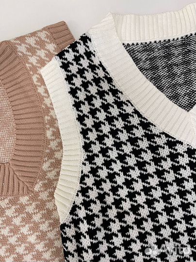 Жилетка новая в трёх цветах