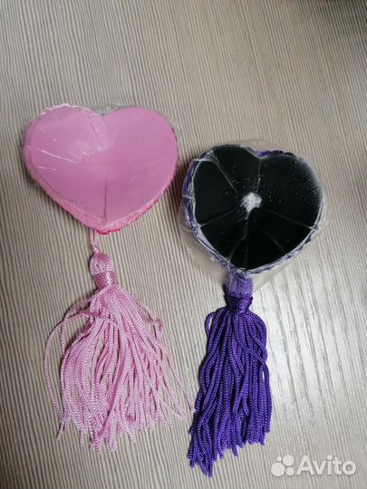 Пэстисы. Украшение на грудь