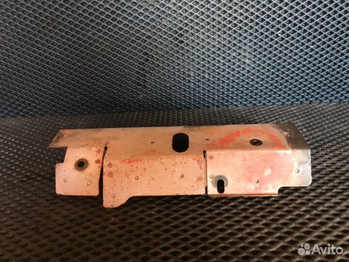 Теплозащитный экран Daf Xf105 MX375U1 2013