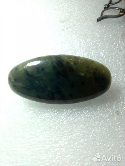 Серьги с нефритом Брошь нефрит