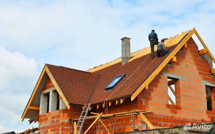 Кровельные работы / бригада строителей