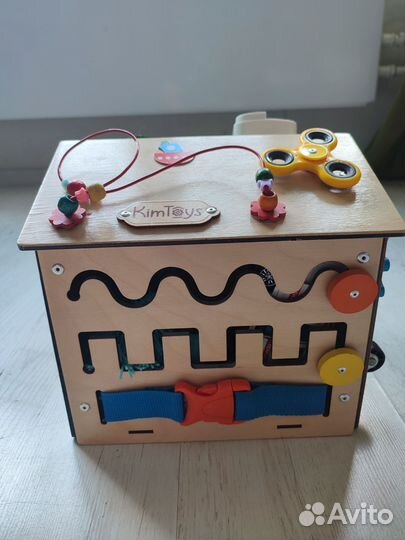 Бизиборд домик kimtoys